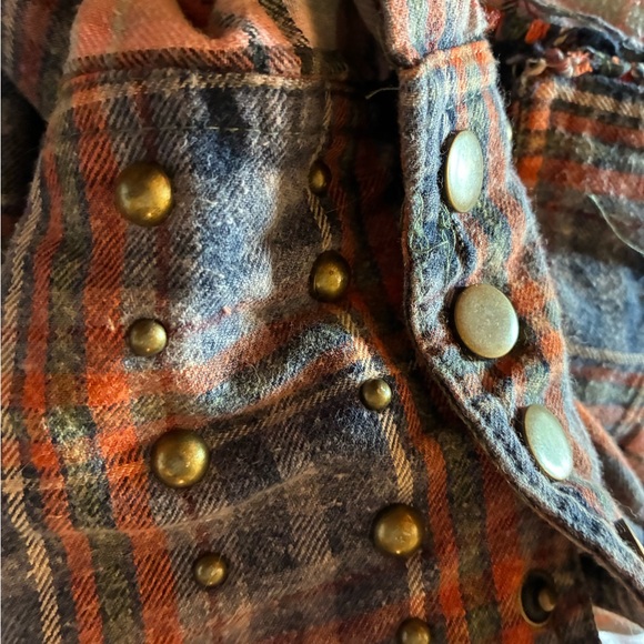 Oli & Hali Multicolor Plaid Shirt - Picture 6 of 7